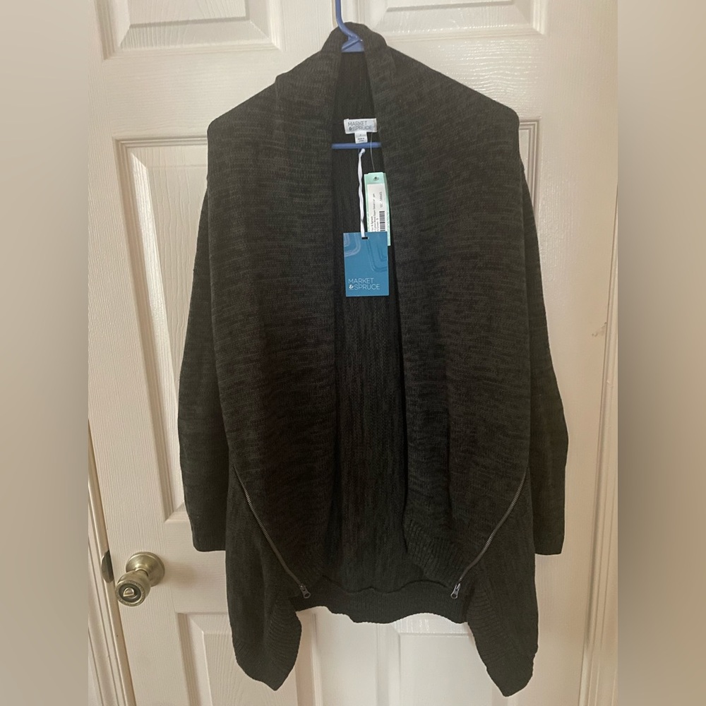 Zipper detail dark green cardigan sweater.